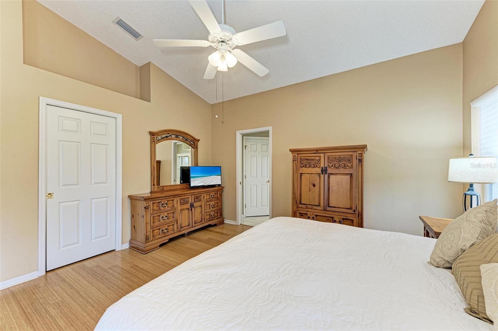 Image 20 of 39 For 4936 Linsey Court