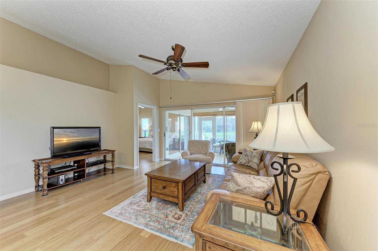 Image 7 of 39 For 4936 Linsey Court