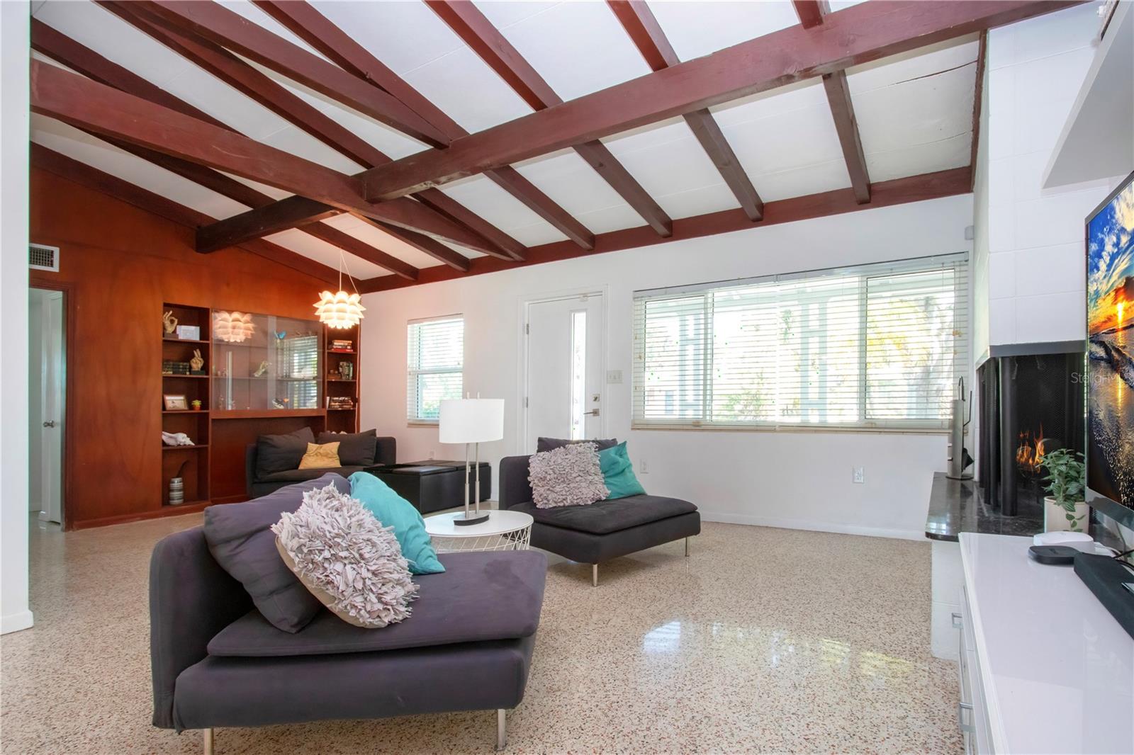 Image 11 of 60 For 2238 Rose Street