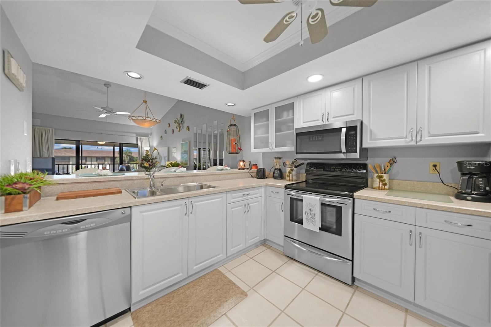 Image 12 of 34 For 245 Coldeway Drive B10