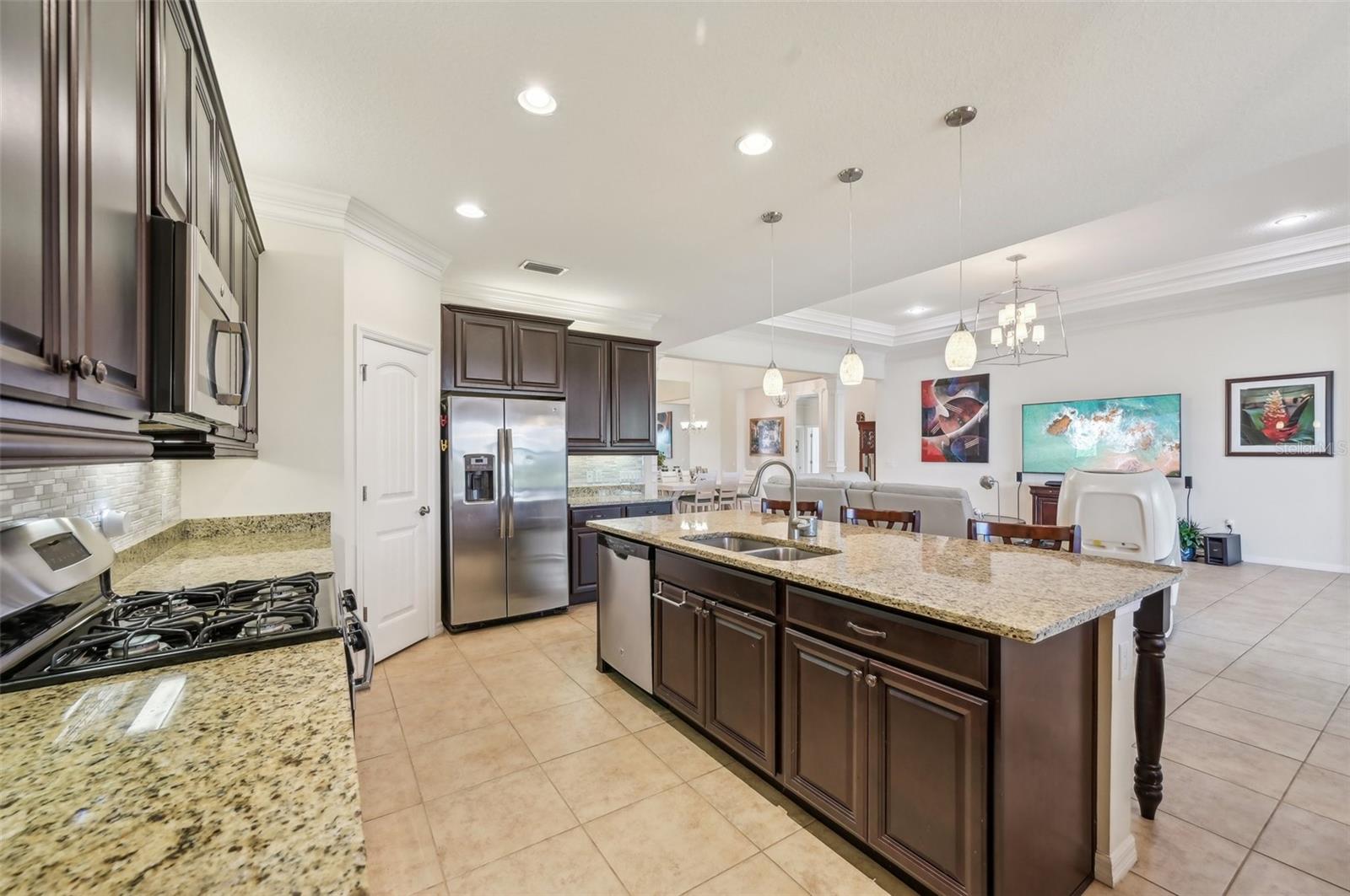 Image 11 of 81 For 12210 Goldenrod Avenue
