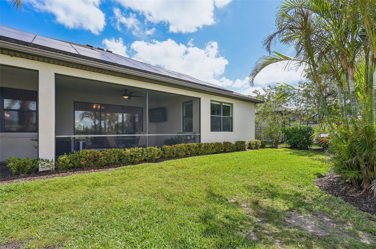 Image 43 of 81 For 12210 Goldenrod Avenue