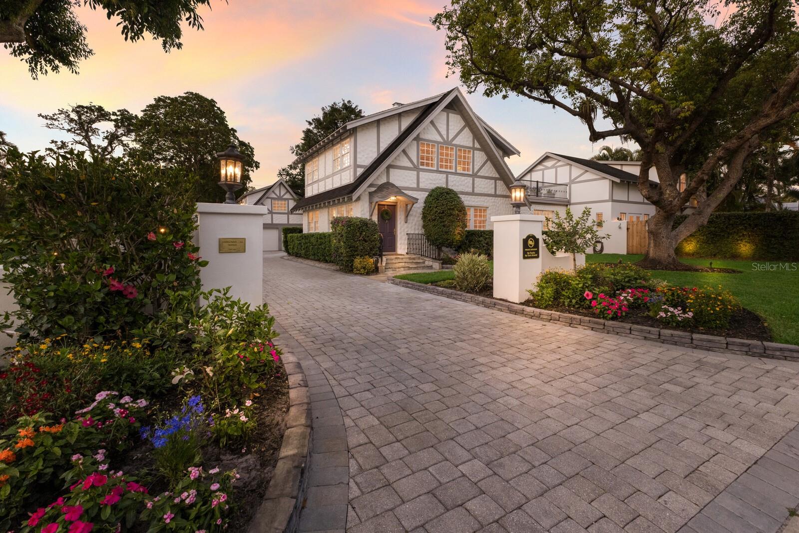 Details for 1829 Bougainvillea Street, SARASOTA, FL 34239
