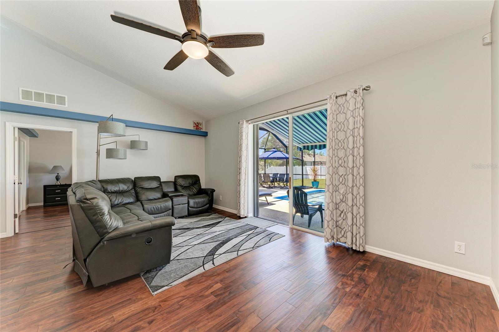 Image 20 of 48 For 1603 21st Avenue W