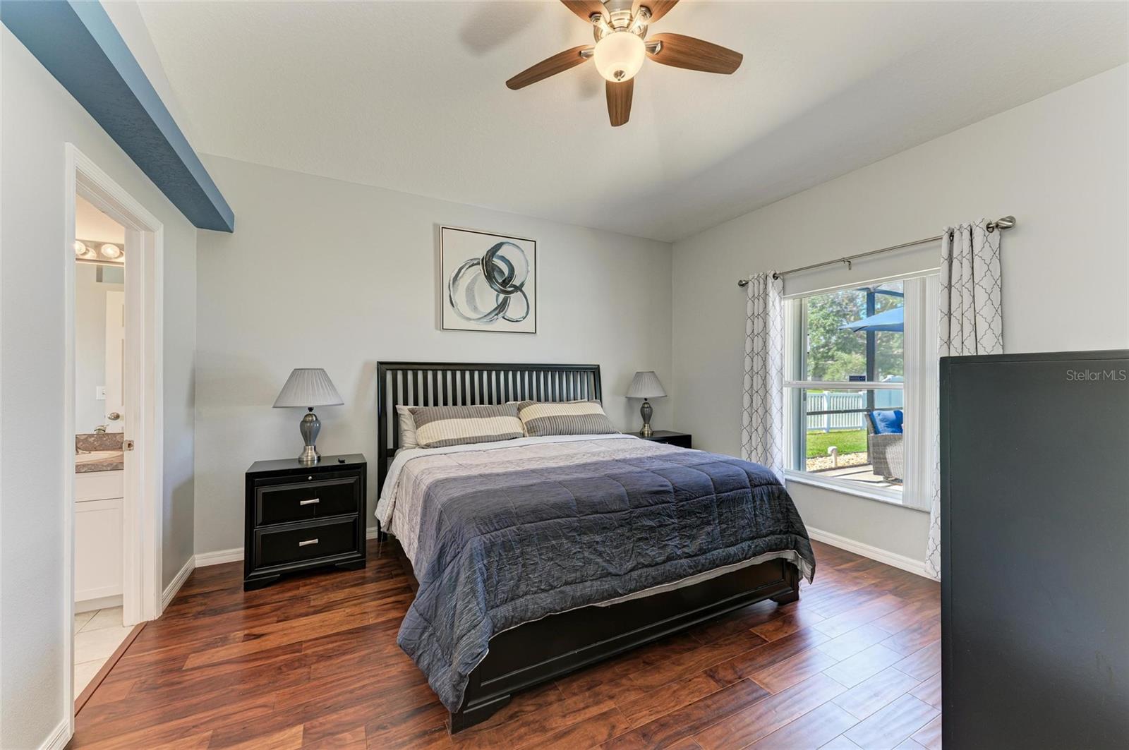 Image 24 of 48 For 1603 21st Avenue W