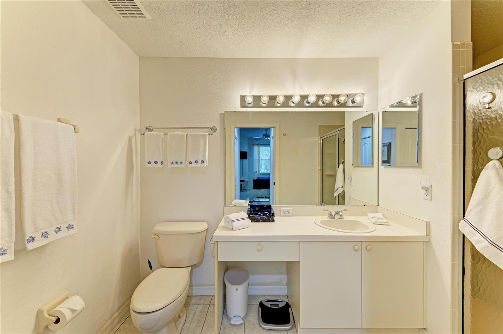 Image 37 of 76 For 5320 Hyland Hills Avenue 2214