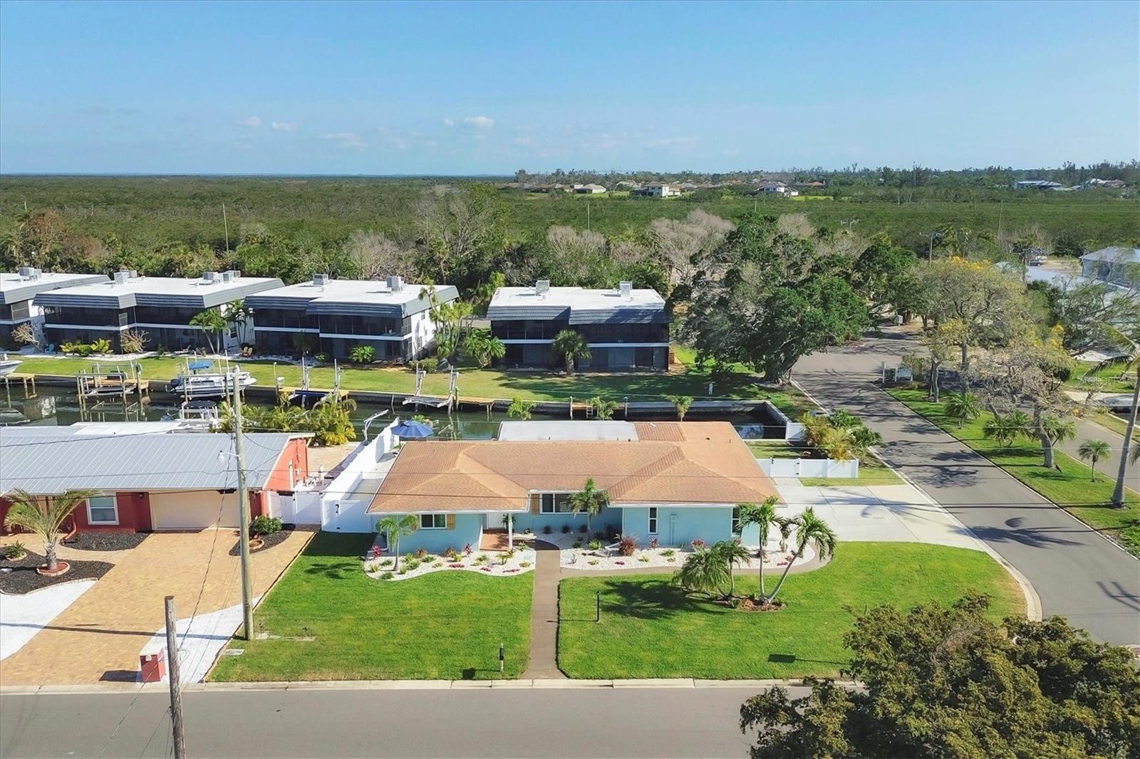 Details for 10304 Sandpiper Road W, BRADENTON, FL 34209