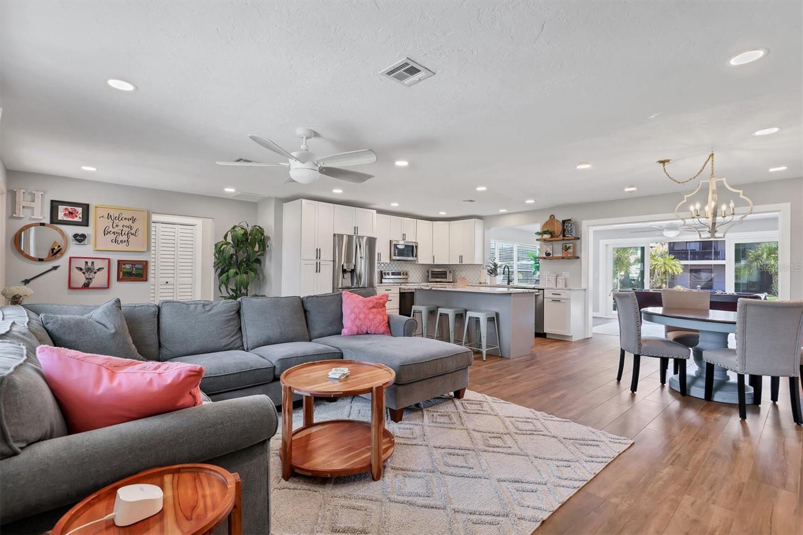 Image 12 of 56 For 10304 Sandpiper Road W
