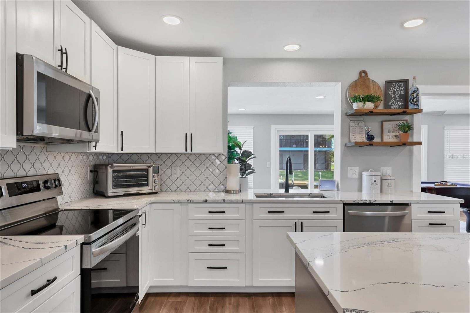 Image 16 of 56 For 10304 Sandpiper Road W
