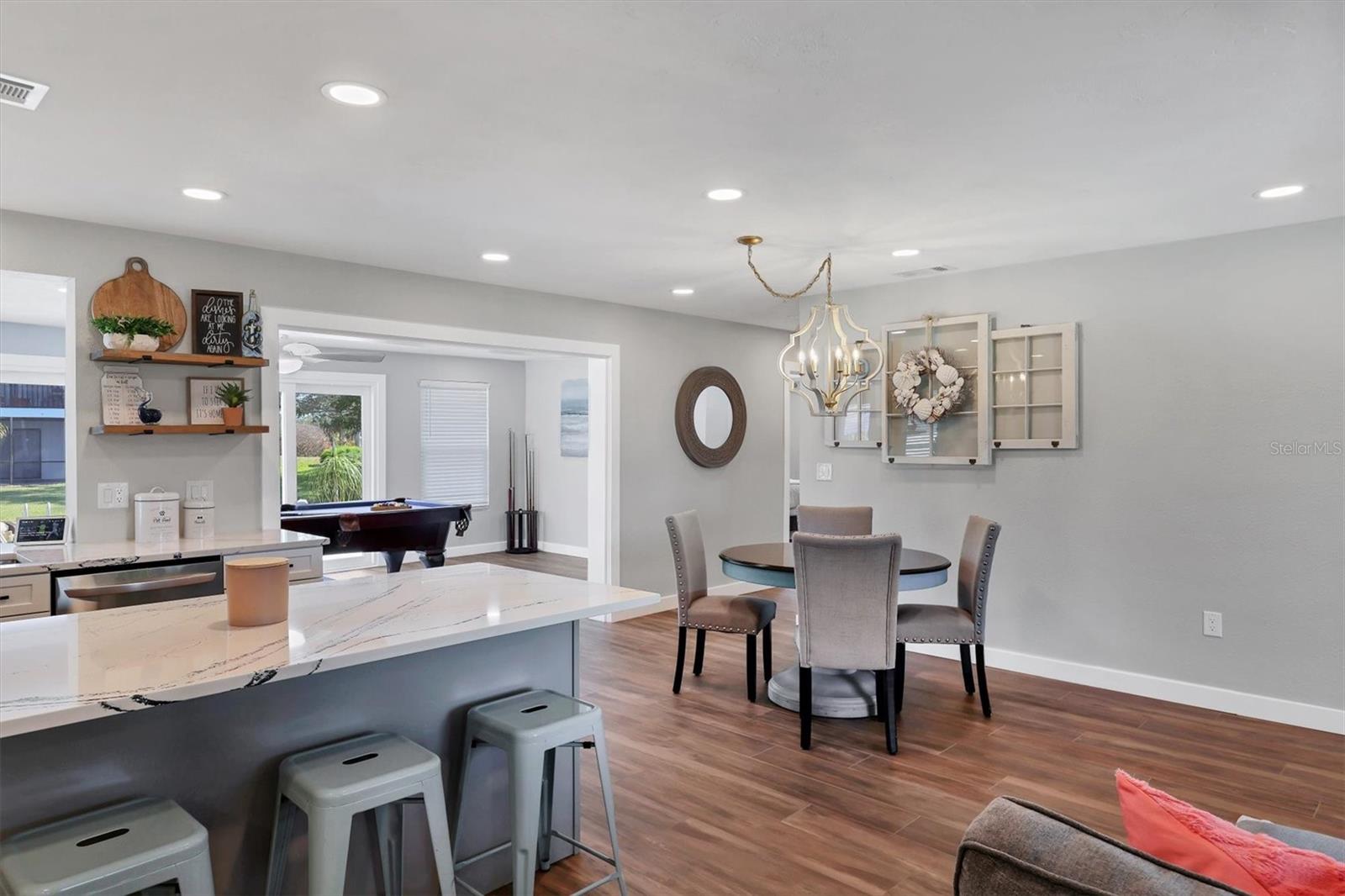 Image 21 of 56 For 10304 Sandpiper Road W