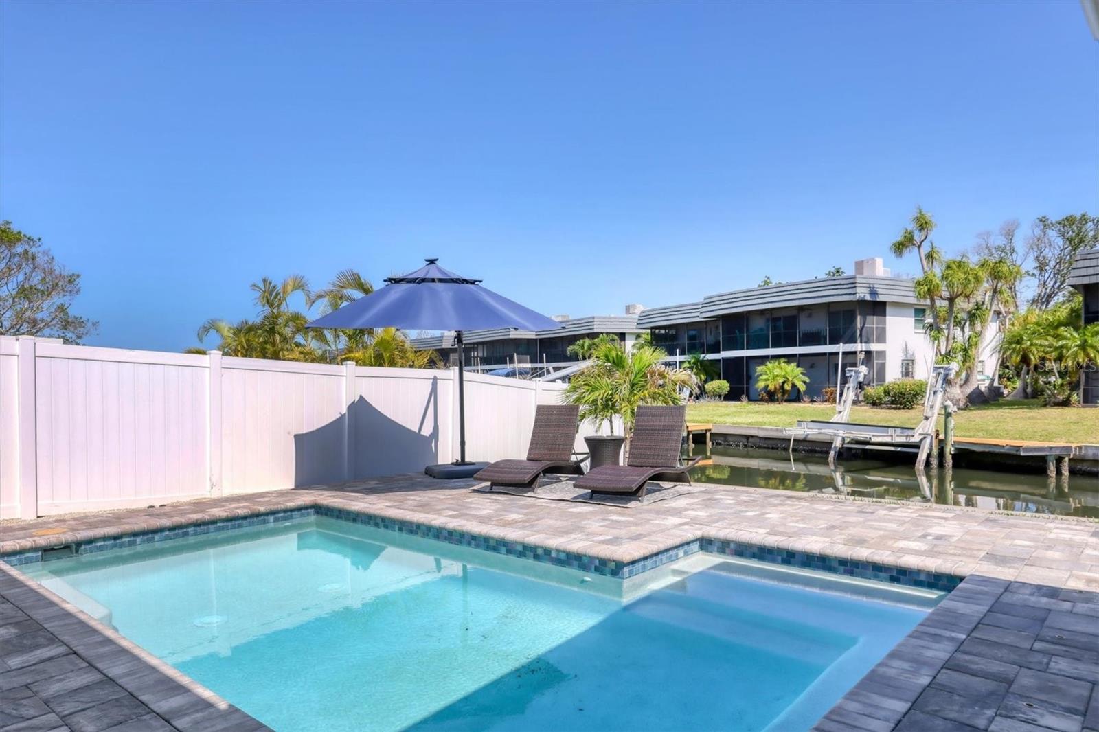 Image 42 of 56 For 10304 Sandpiper Road W