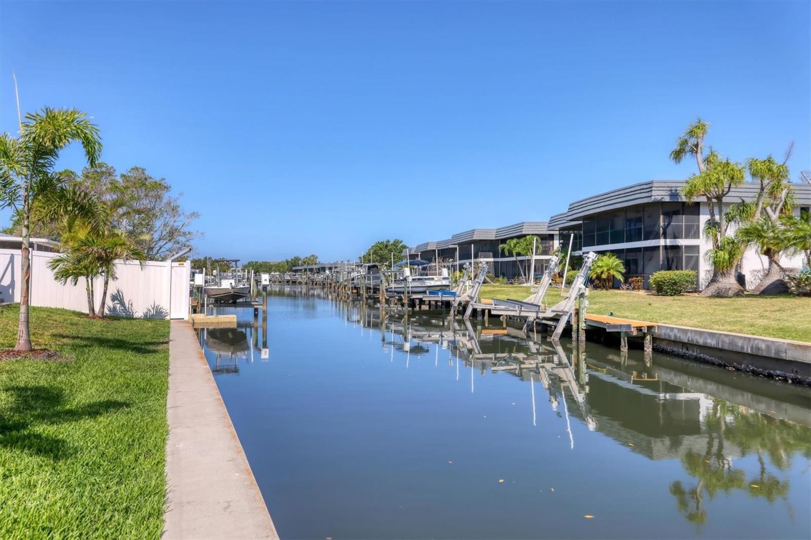 Image 45 of 56 For 10304 Sandpiper Road W