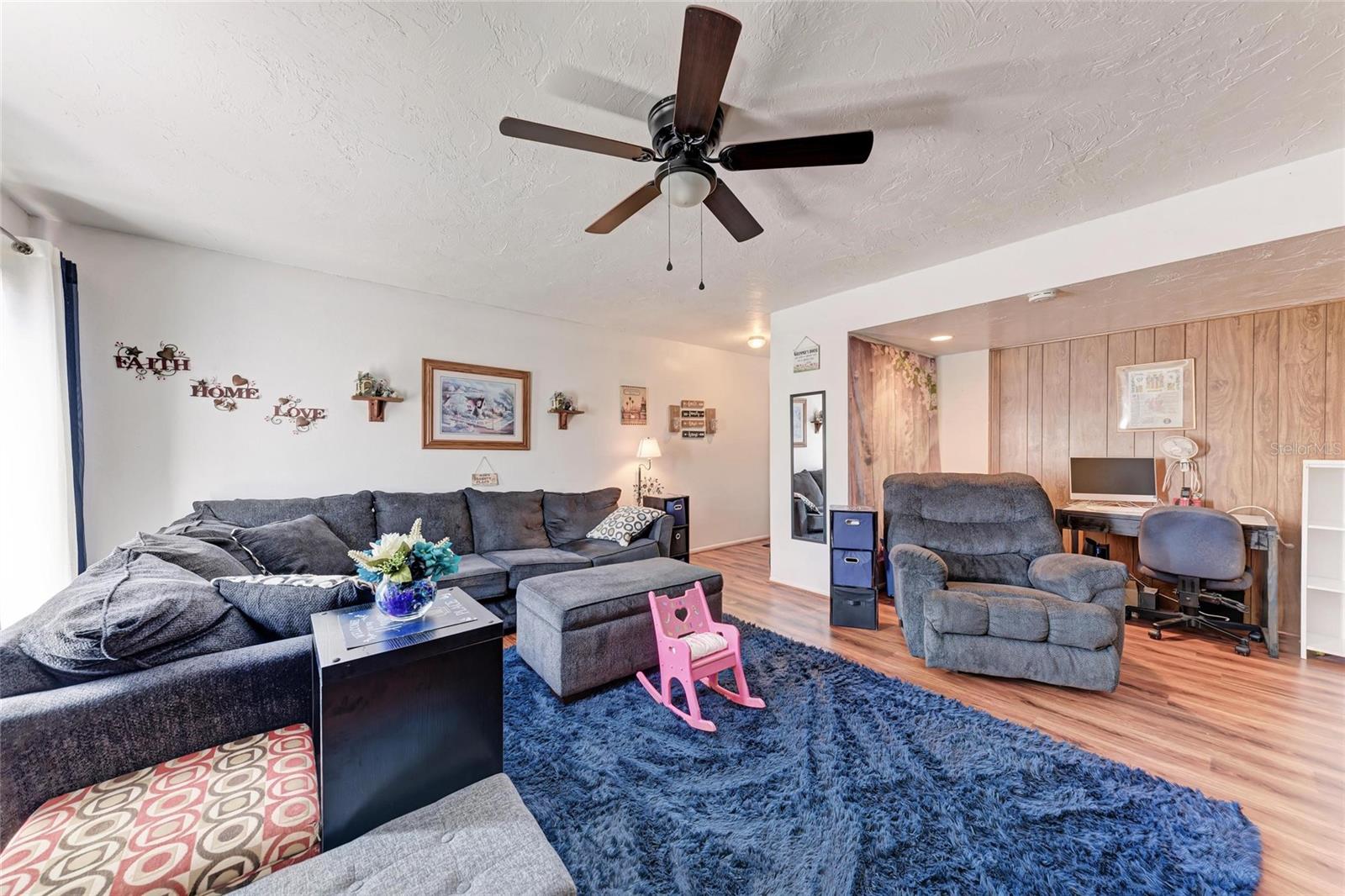 Image 6 of 27 For 1026 Longfellow Court 111