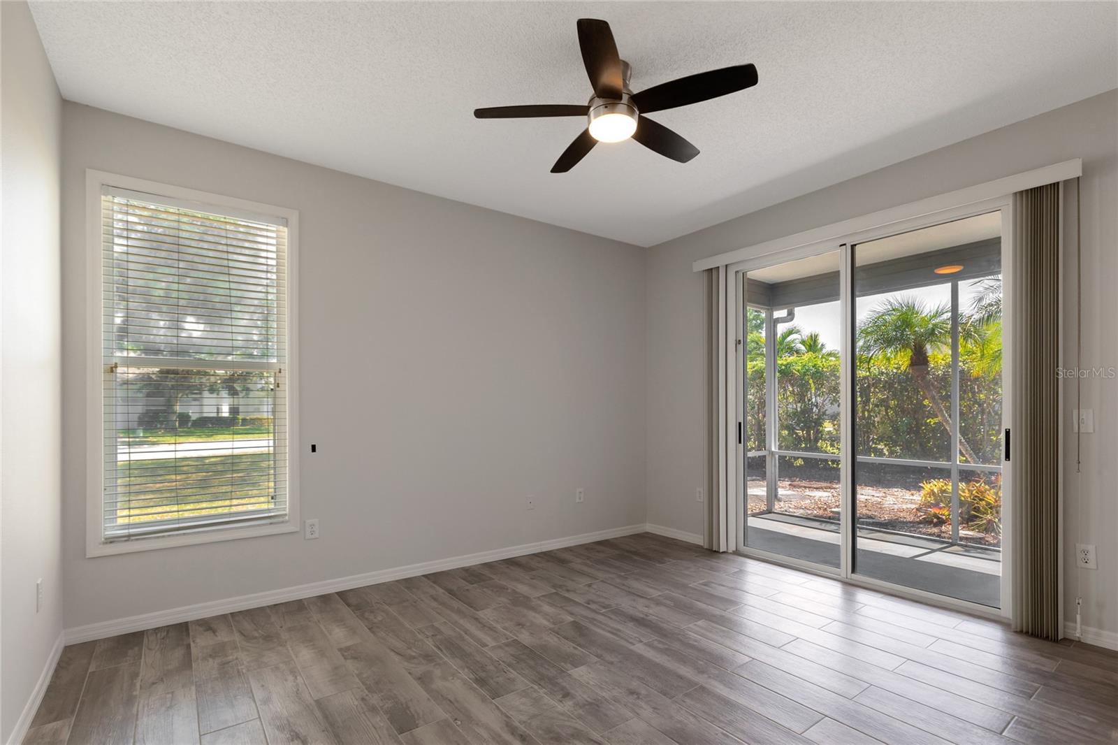 Image 14 of 35 For 6929 Stetson Street Circle