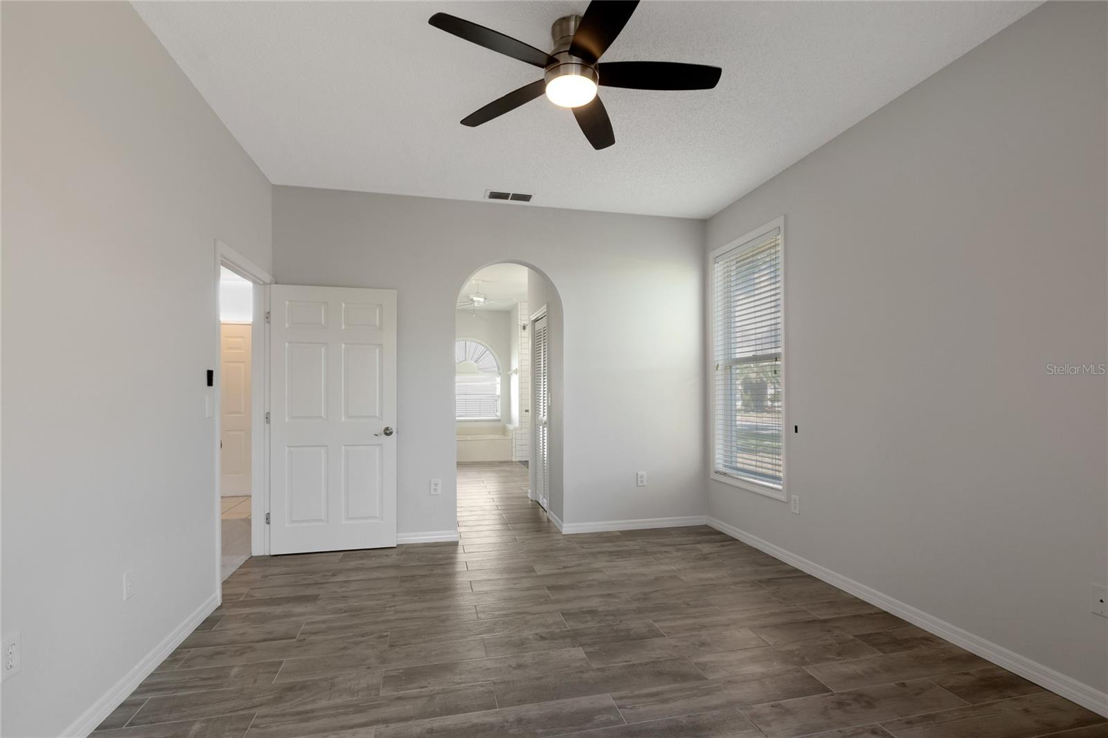 Image 15 of 35 For 6929 Stetson Street Circle