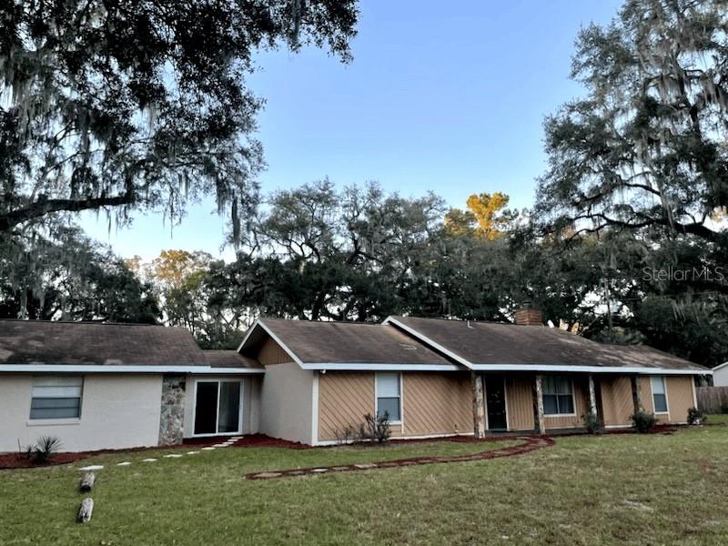 Listing photo id 43 for 3 Lakeside Drive