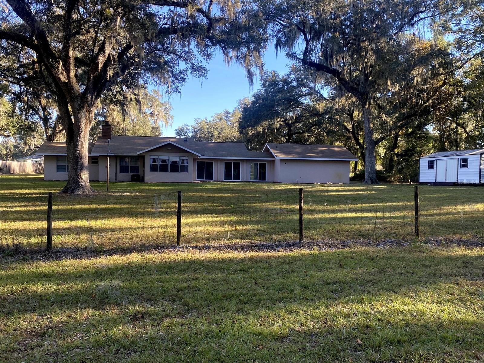 Listing photo id 45 for 3 Lakeside Drive