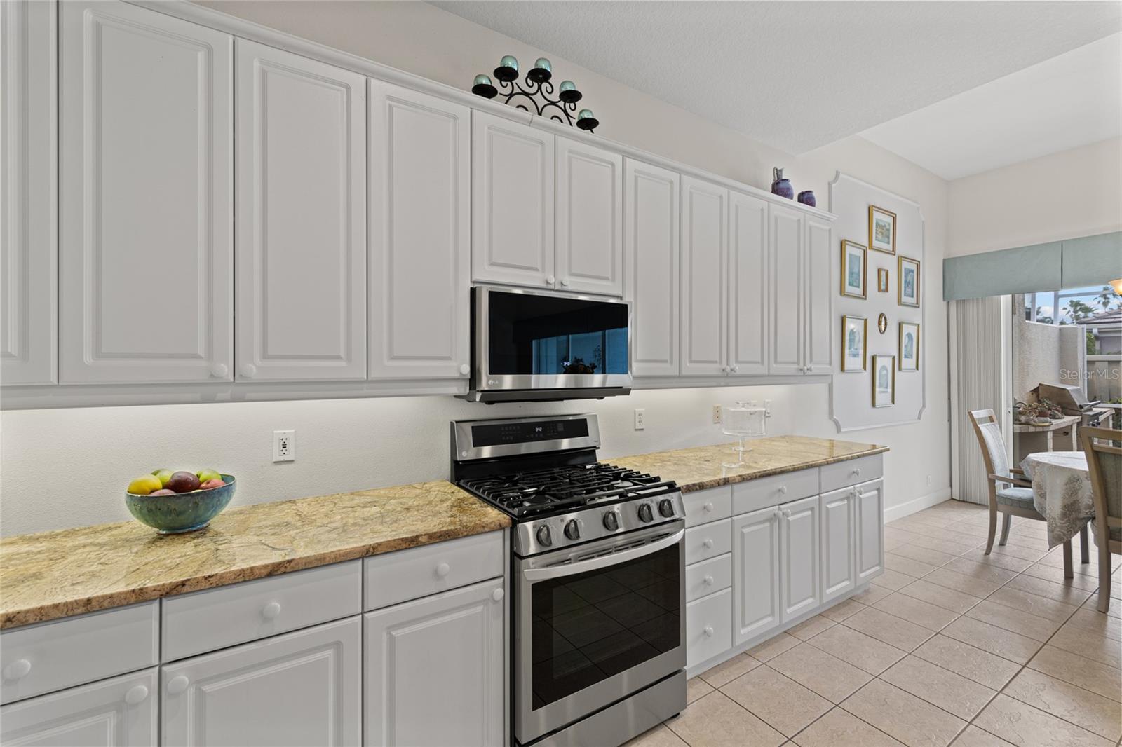 Image 10 of 46 For 8630 51st Terrace E