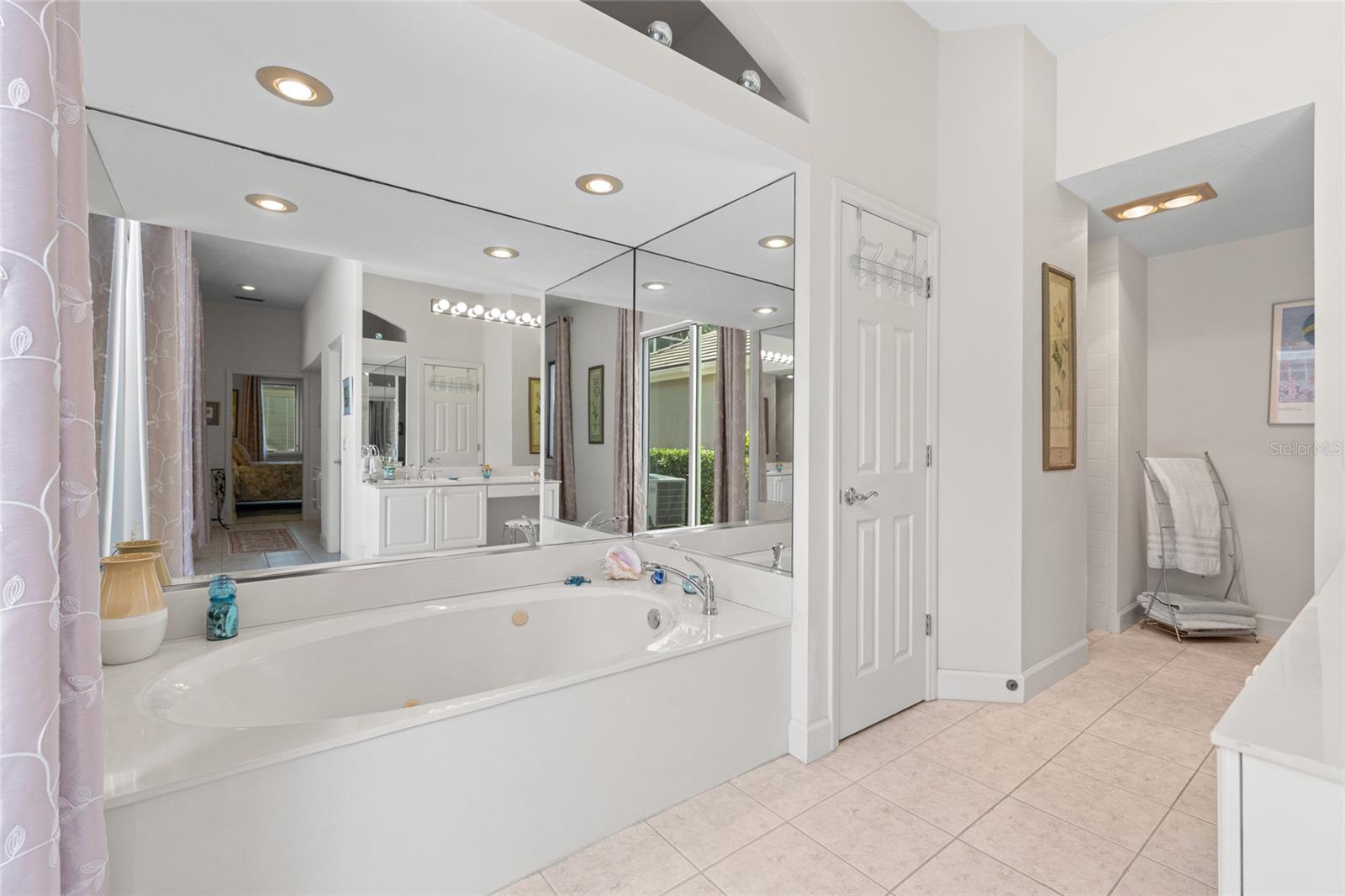 Image 15 of 46 For 8630 51st Terrace E