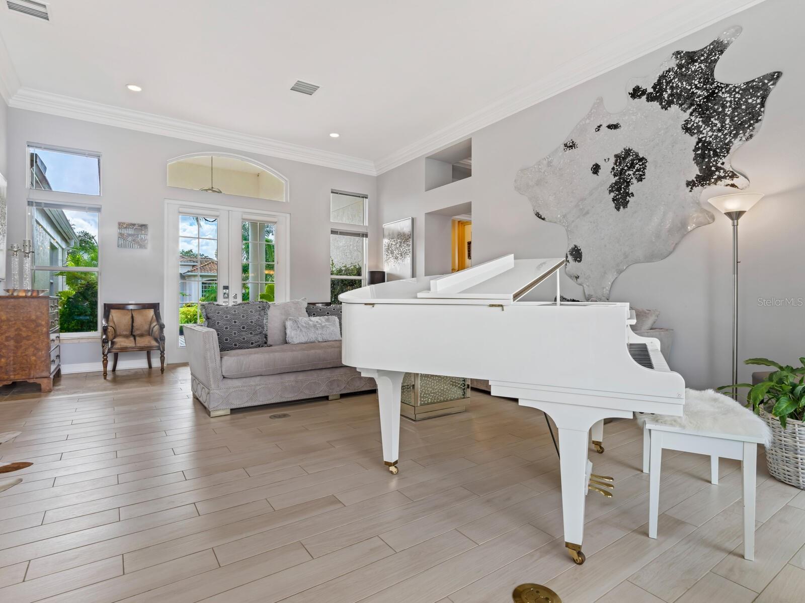 Image 11 of 100 For 8687 Woodbriar Drive