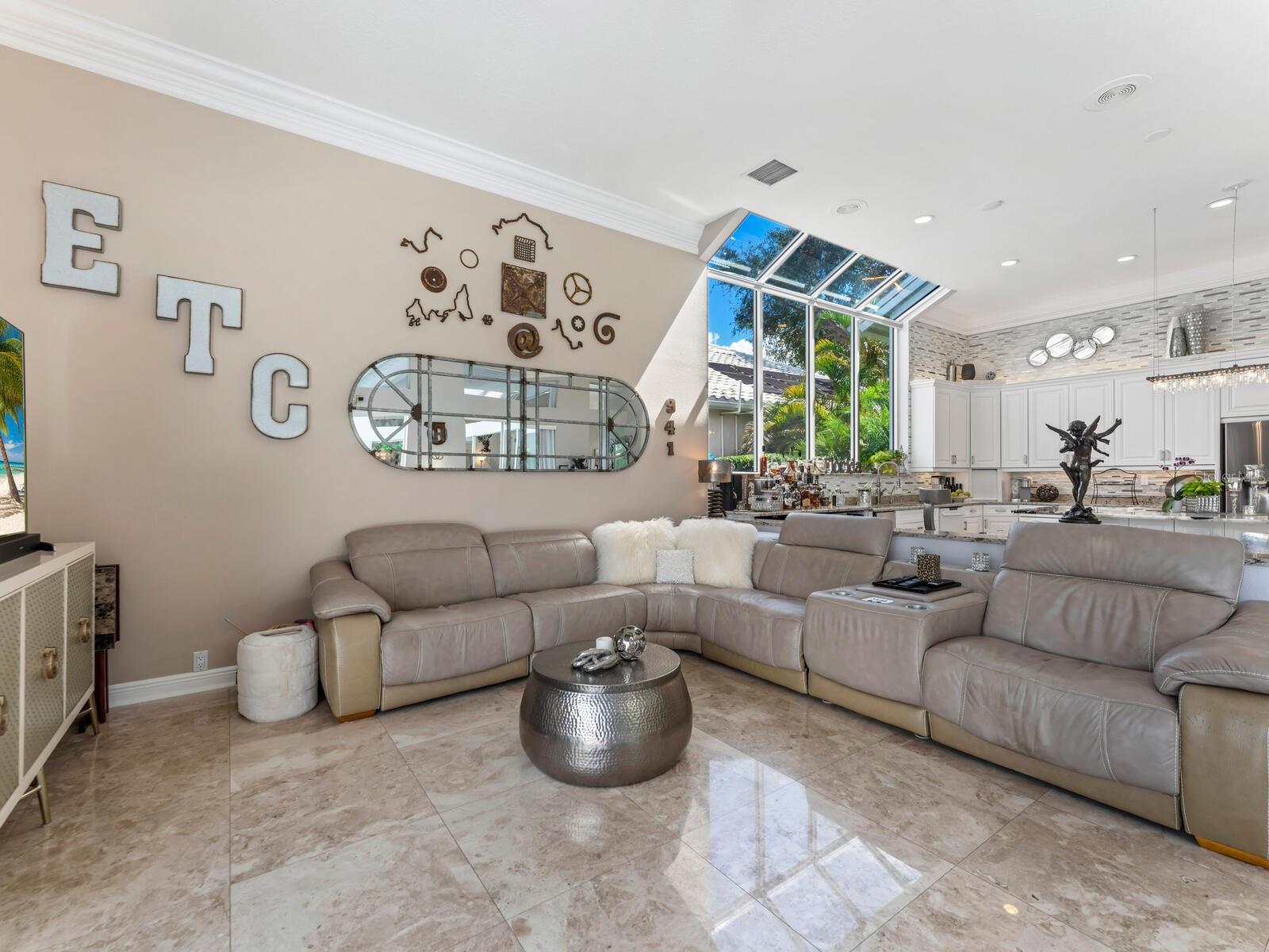 Image 27 of 100 For 8687 Woodbriar Drive
