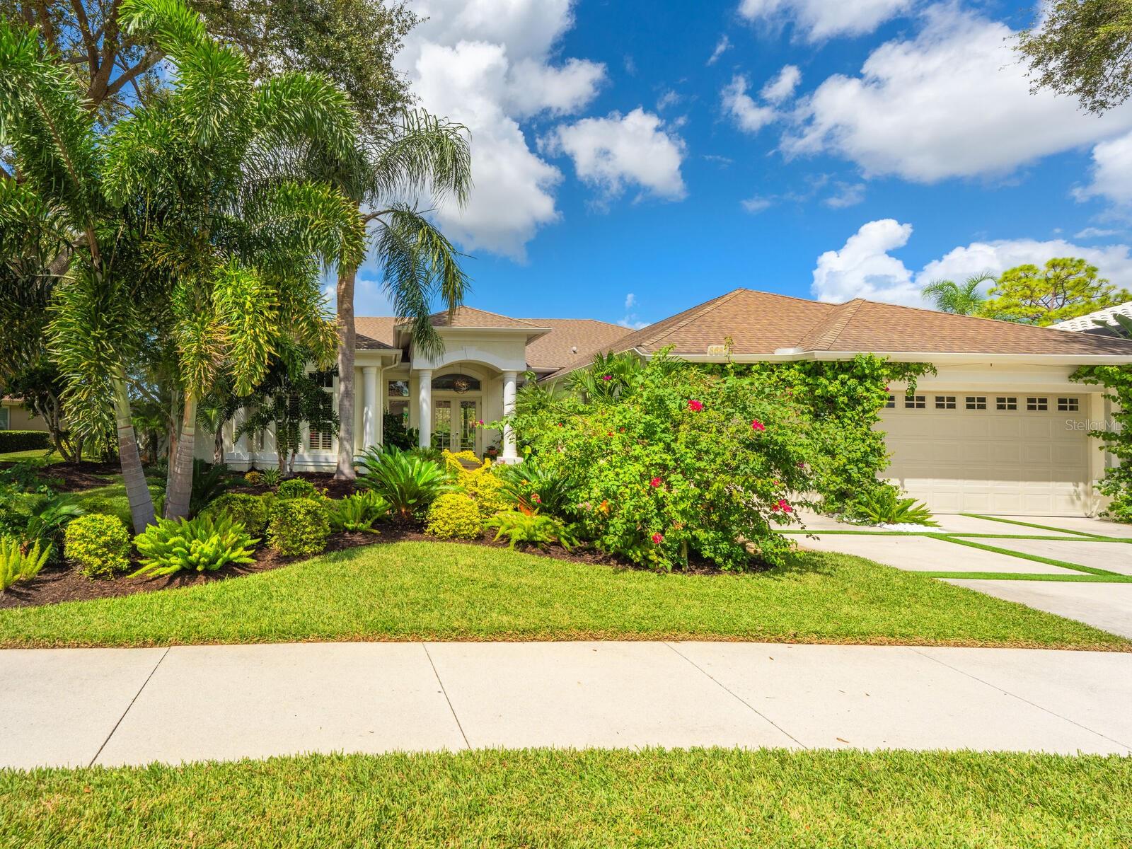 Image 3 of 100 For 8687 Woodbriar Drive