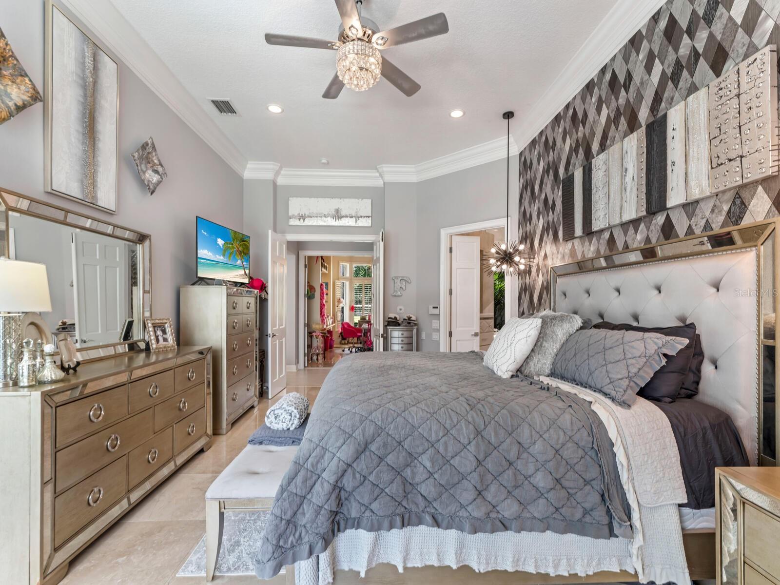 Image 38 of 100 For 8687 Woodbriar Drive