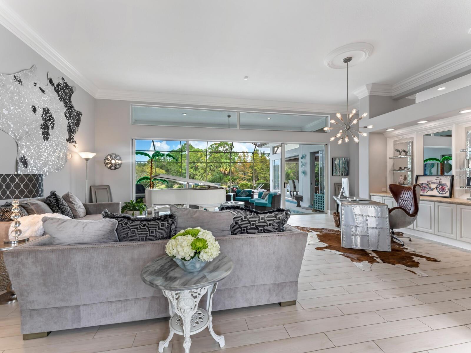 Image 5 of 100 For 8687 Woodbriar Drive