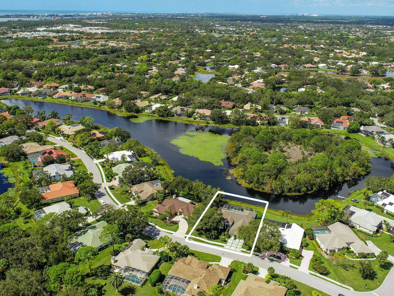 Image 77 of 100 For 8687 Woodbriar Drive