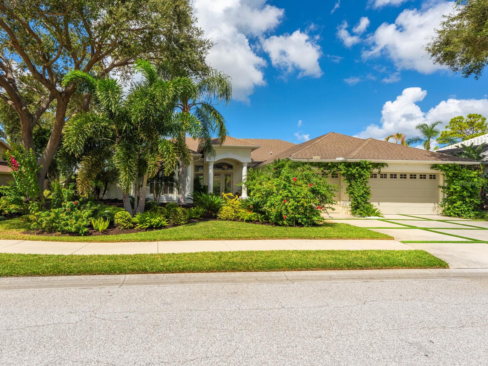 Image 84 of 100 For 8687 Woodbriar Drive