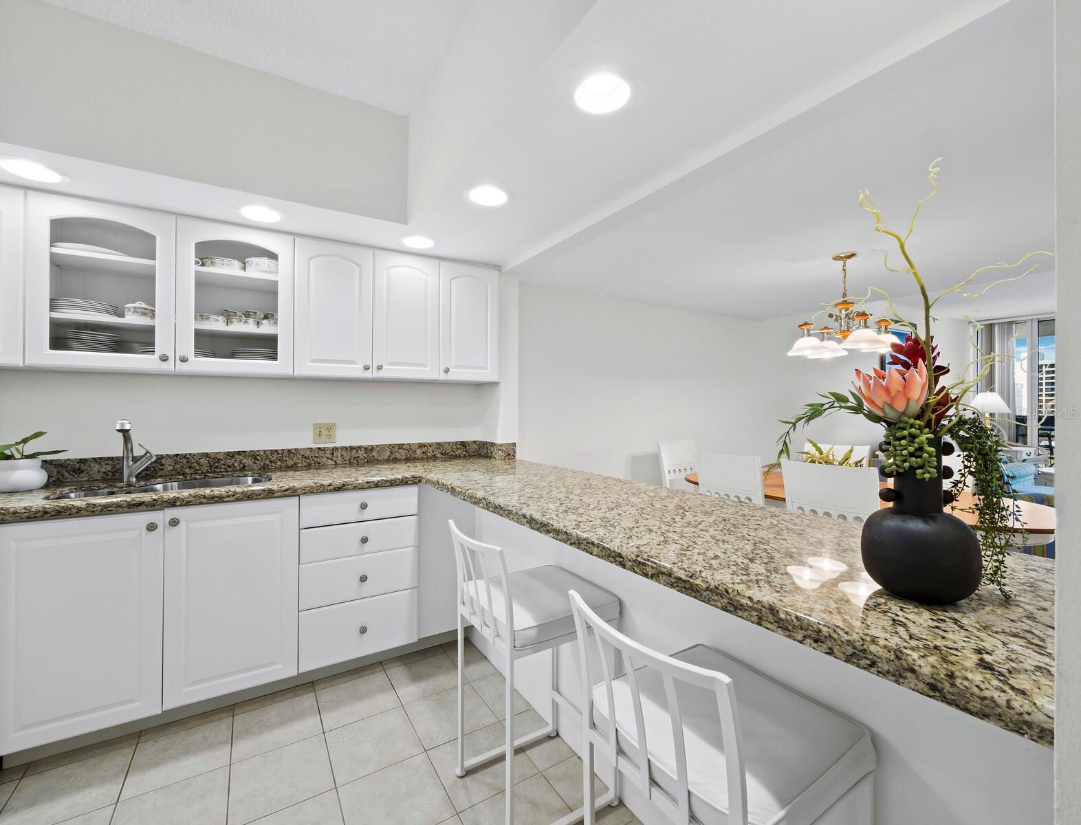Image 10 of 49 For 1095 Gulf Of Mexico Drive 503