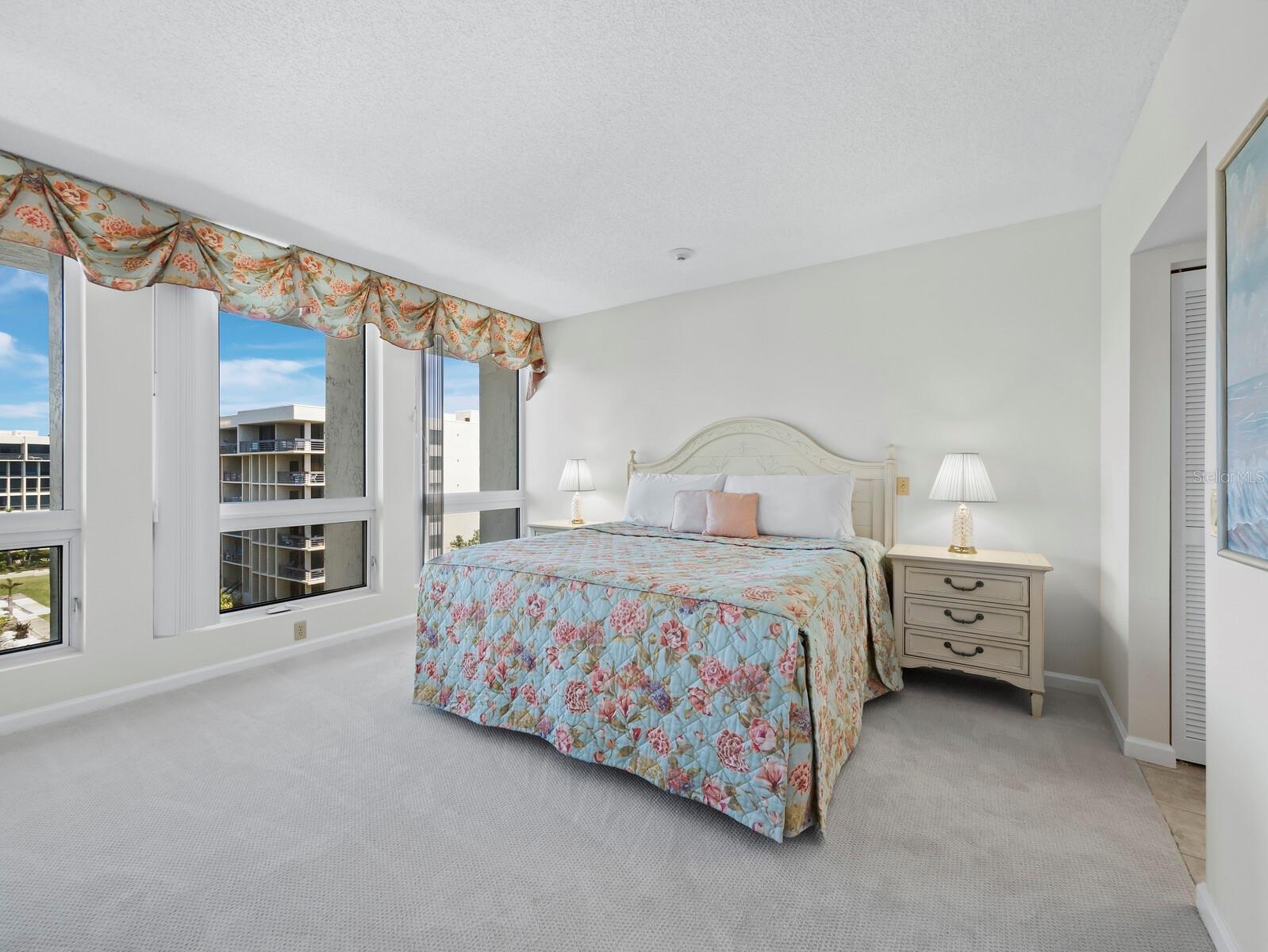Image 14 of 49 For 1095 Gulf Of Mexico Drive 503