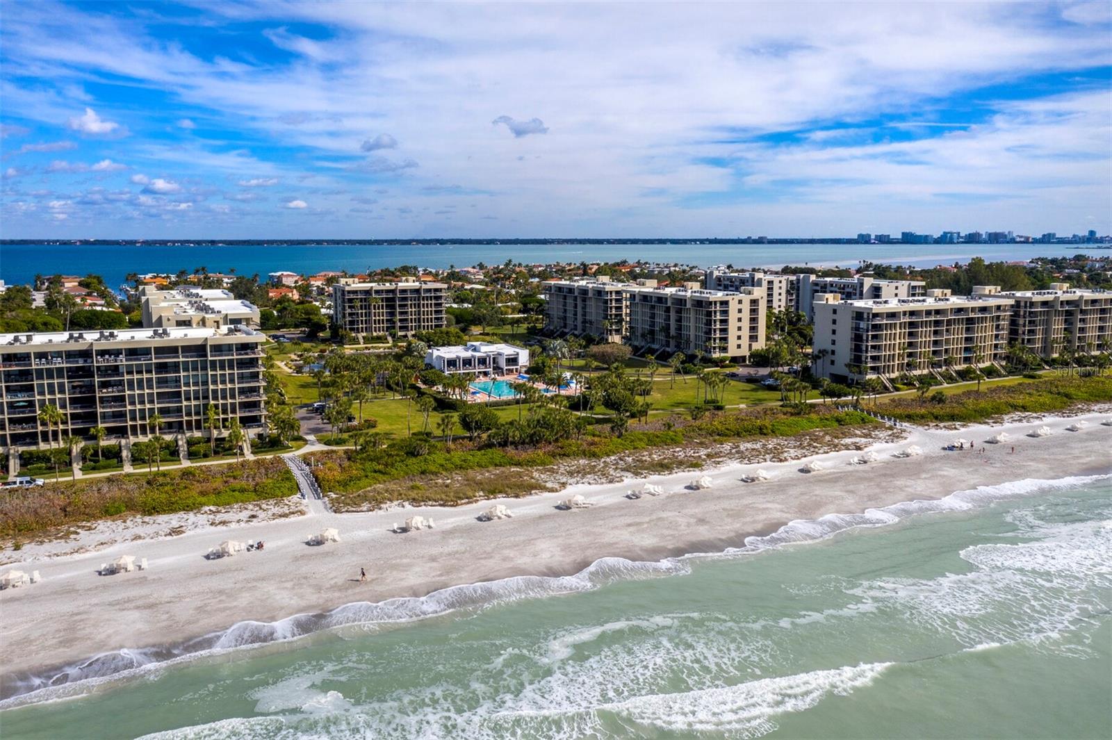 Image 42 of 49 For 1095 Gulf Of Mexico Drive 503