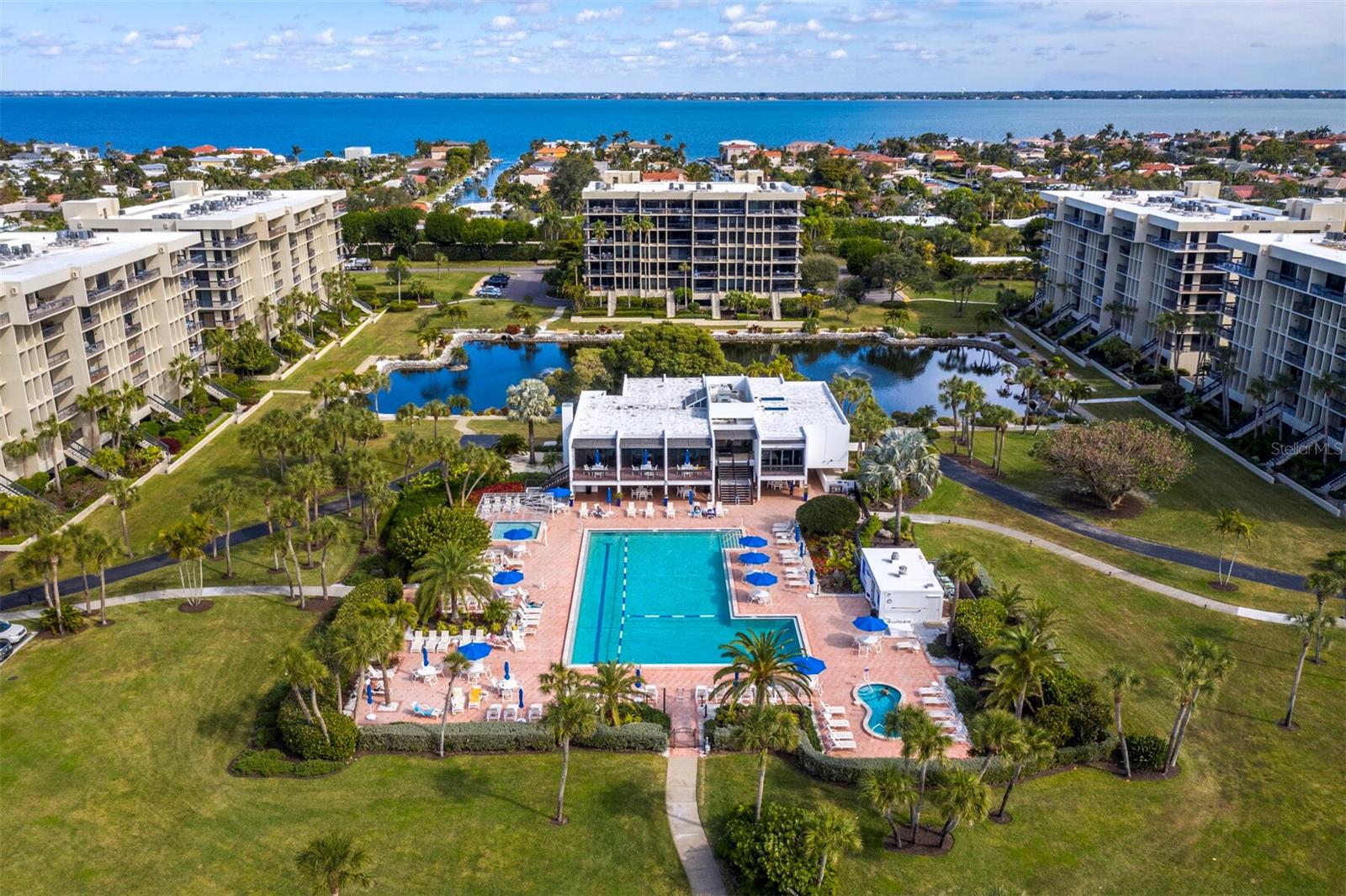 Image 44 of 49 For 1095 Gulf Of Mexico Drive 503