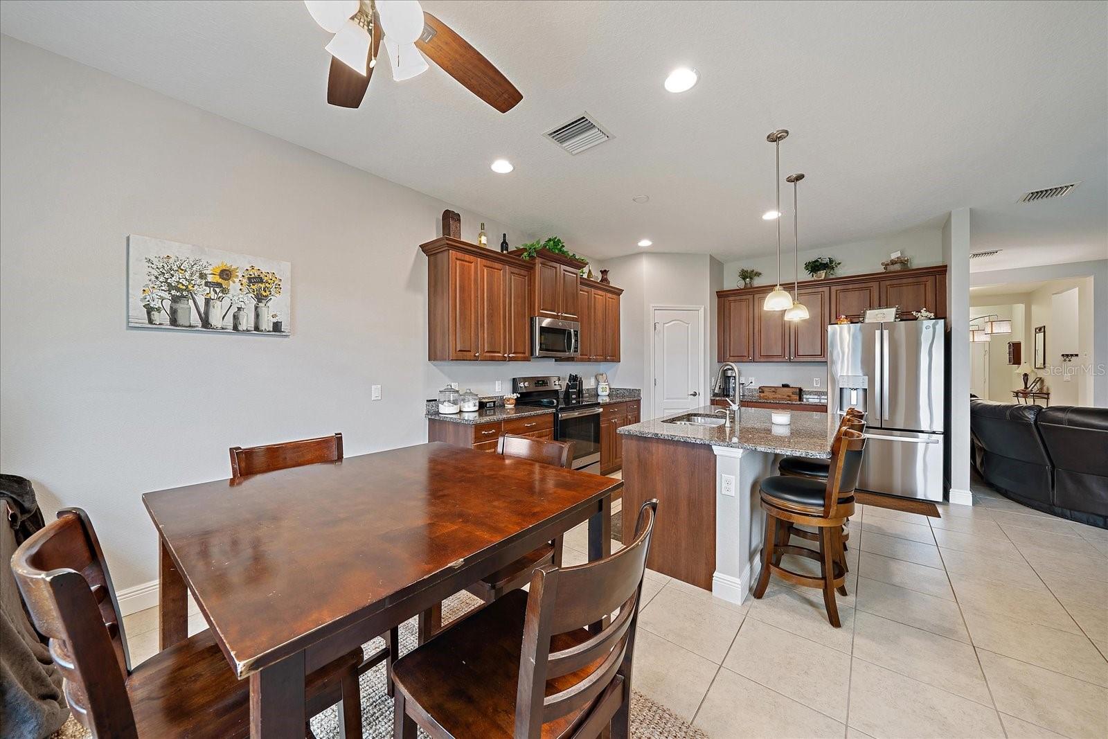 Image 15 of 42 For 7743 Ridgelake Circle