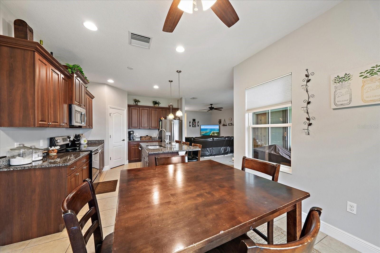 Image 16 of 42 For 7743 Ridgelake Circle