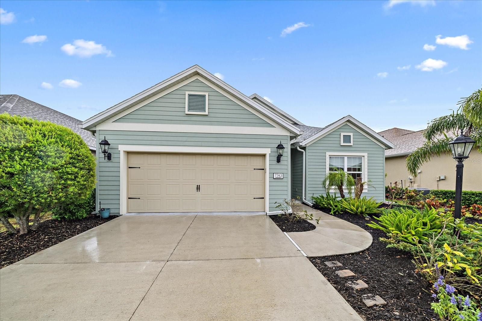 Image 2 of 42 For 7743 Ridgelake Circle
