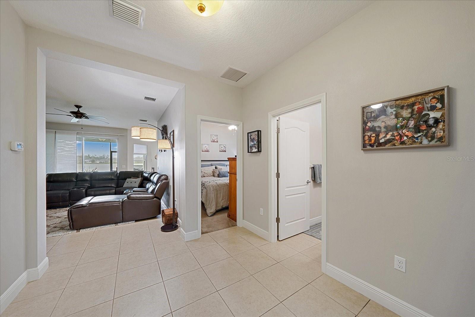 Image 4 of 42 For 7743 Ridgelake Circle