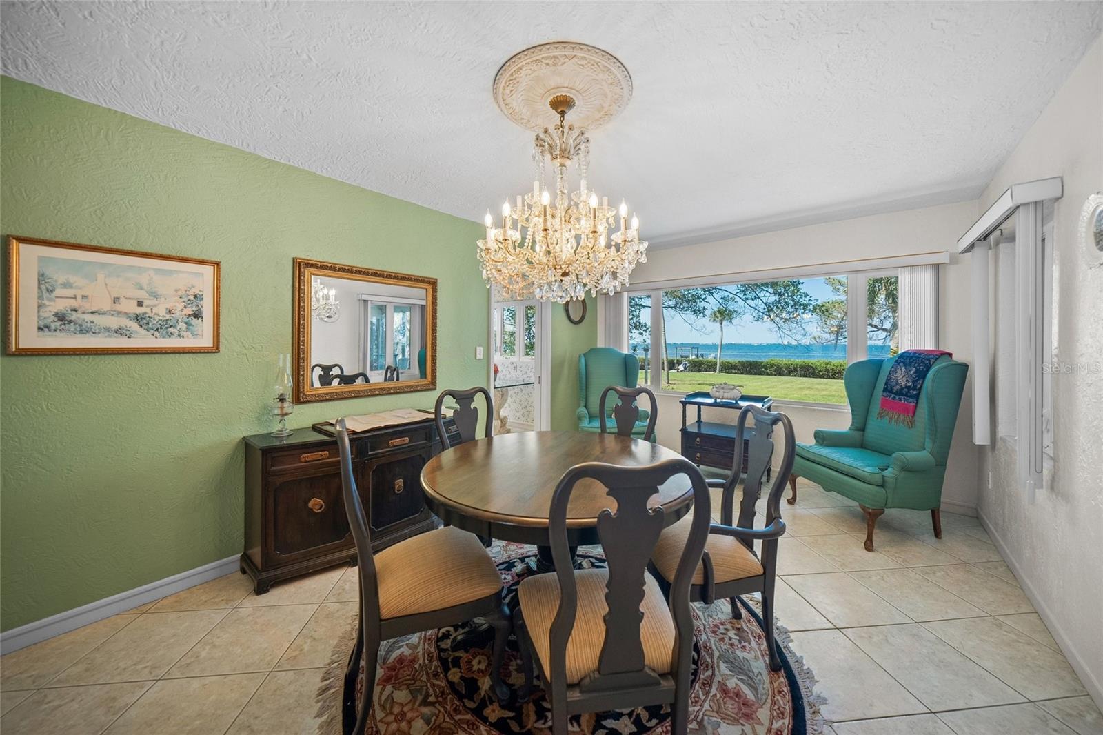 Image 11 of 62 For 7620 Westmoreland Drive