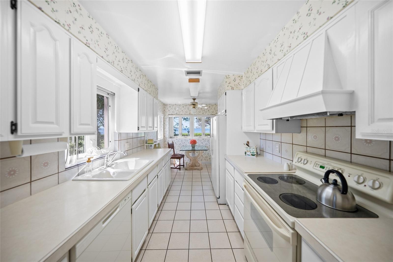 Image 16 of 62 For 7620 Westmoreland Drive