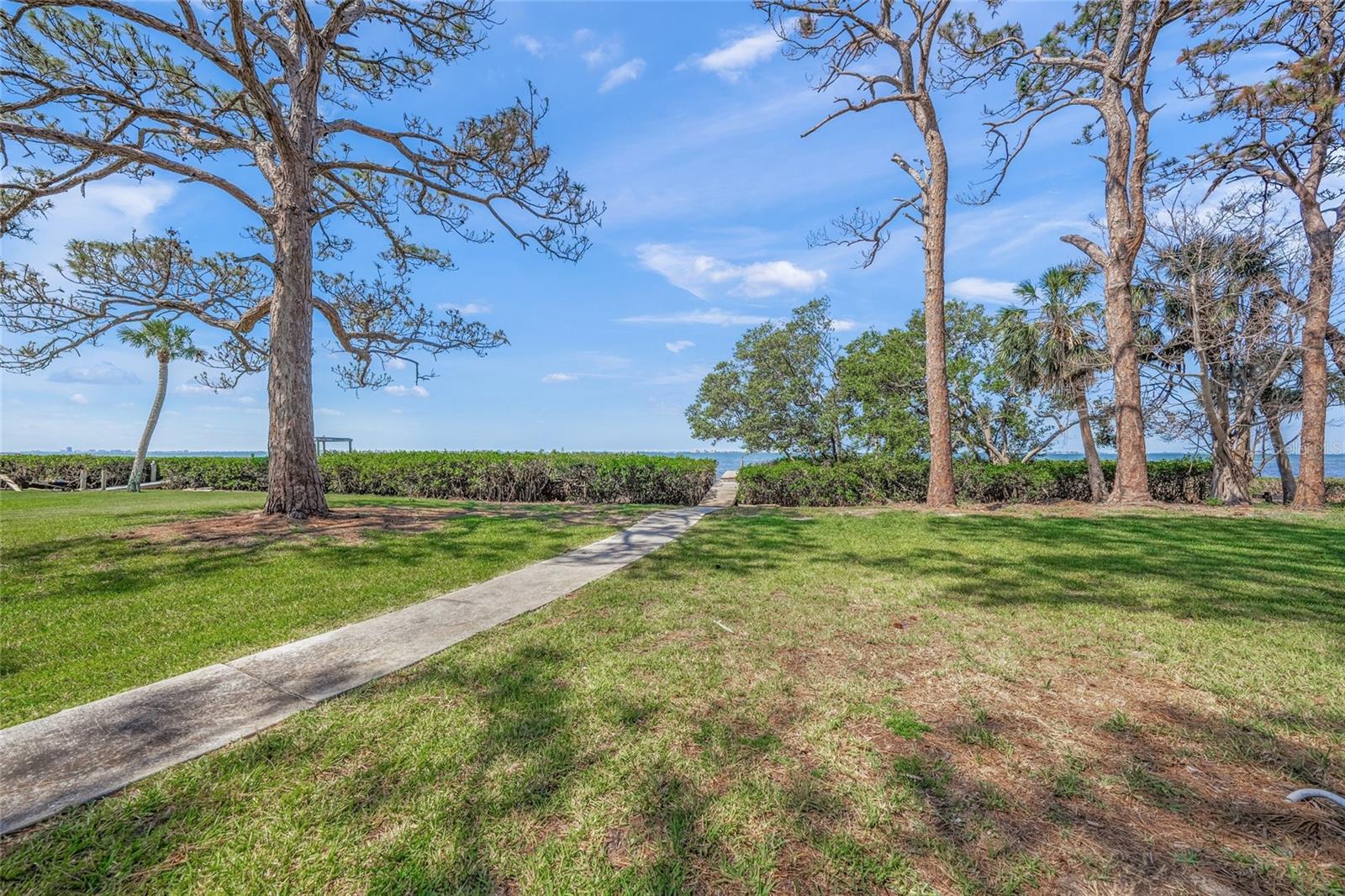 Image 31 of 62 For 7620 Westmoreland Drive