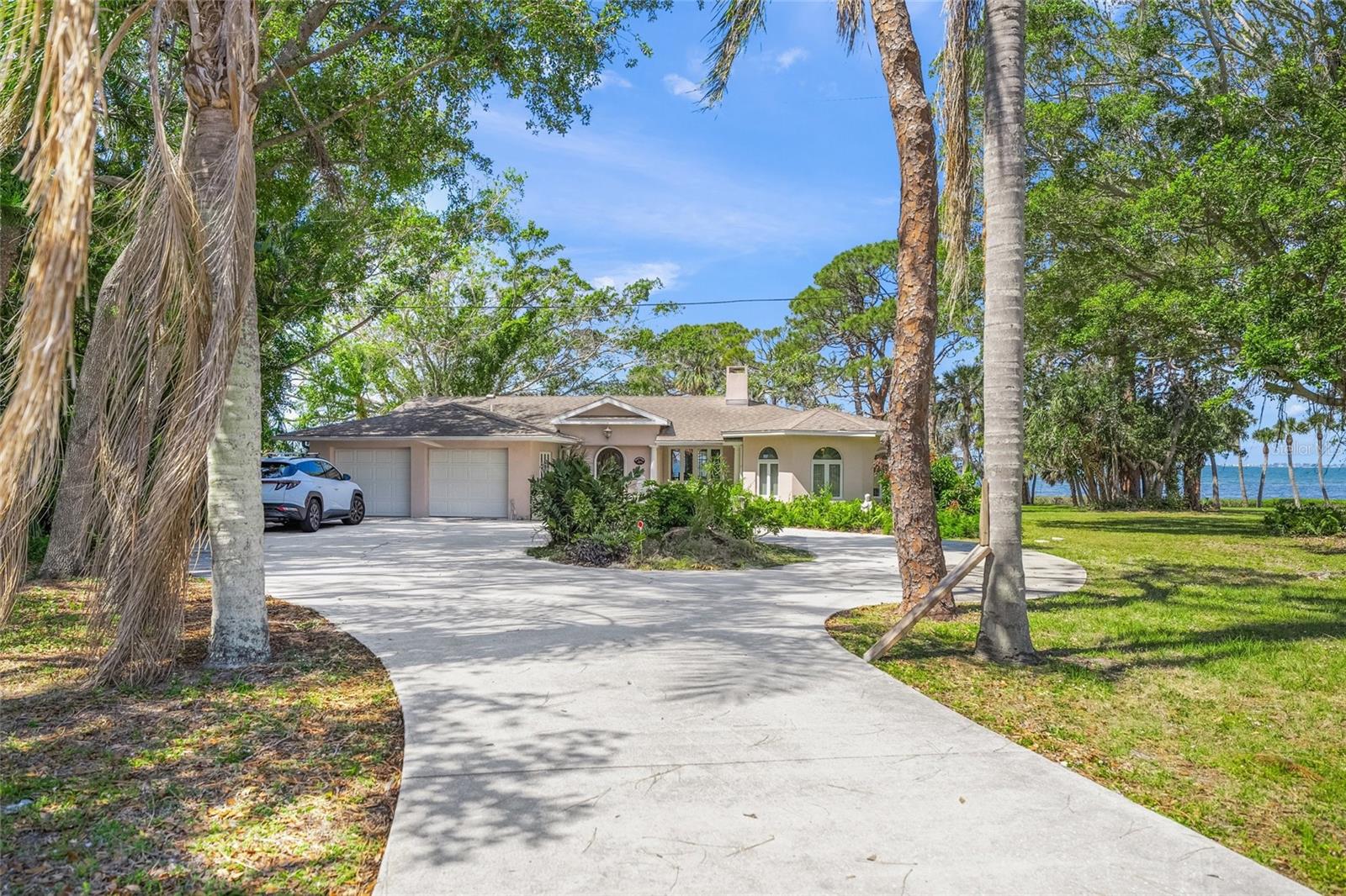 Image 5 of 62 For 7620 Westmoreland Drive
