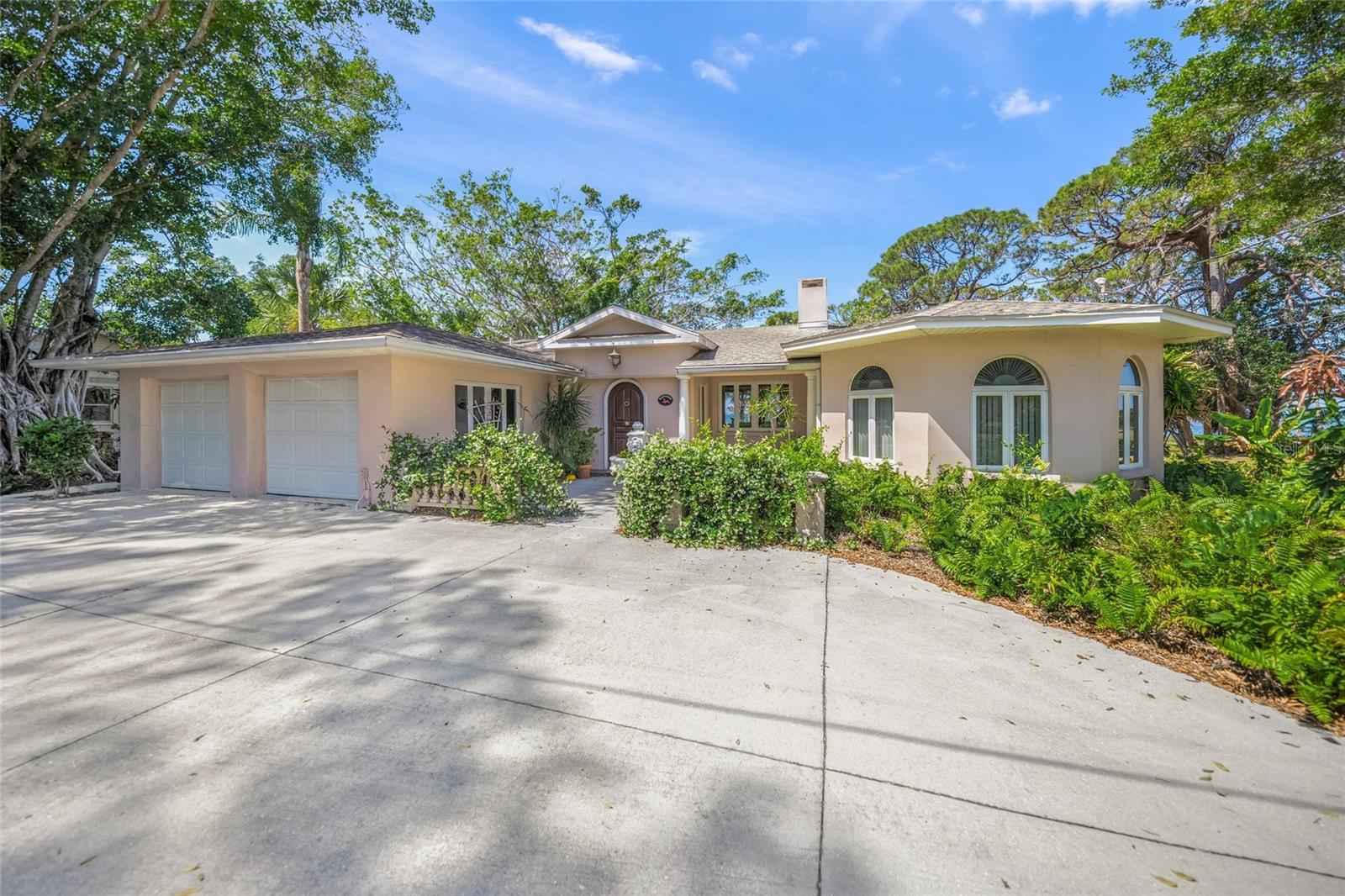 Image 6 of 62 For 7620 Westmoreland Drive