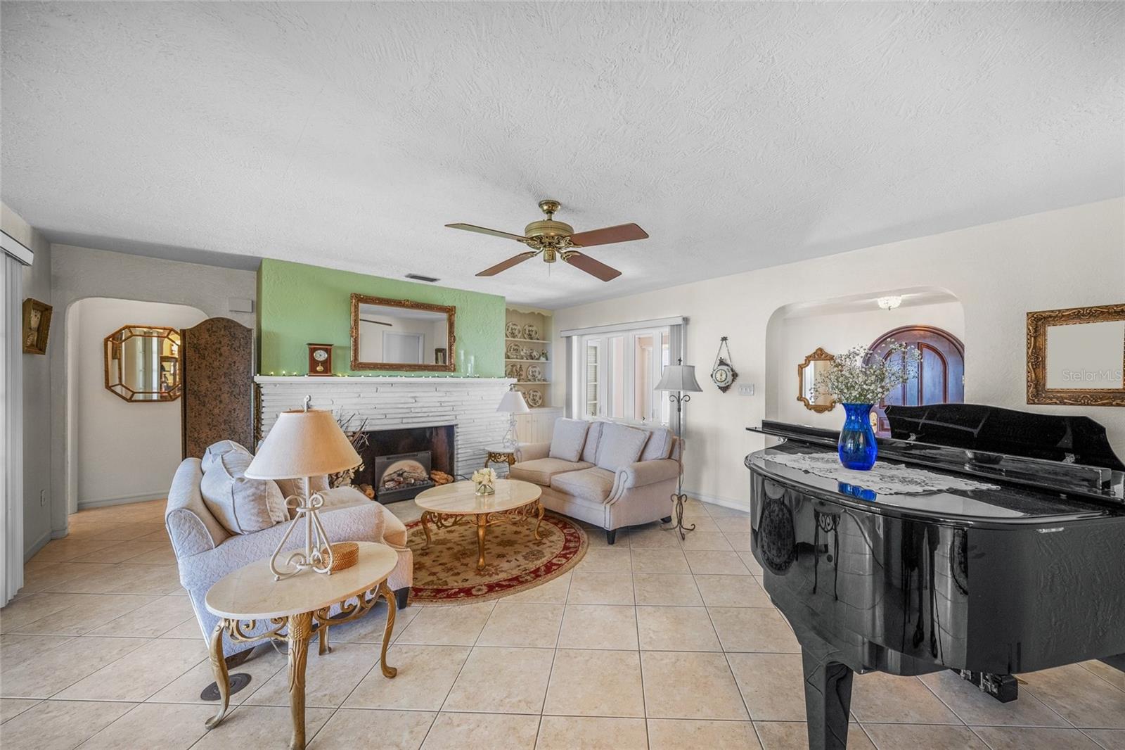 Image 9 of 62 For 7620 Westmoreland Drive
