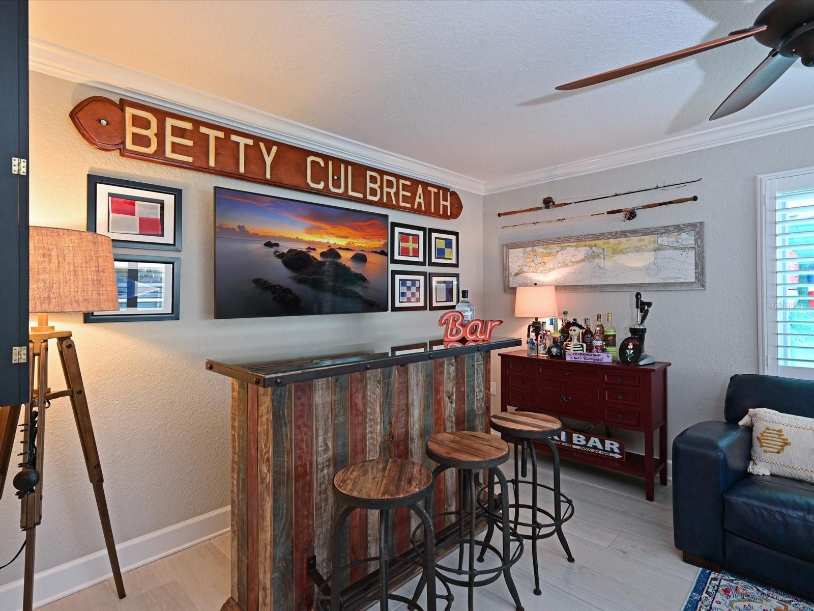 Listing photo id 12 for 10016 Spoonbill Road E
