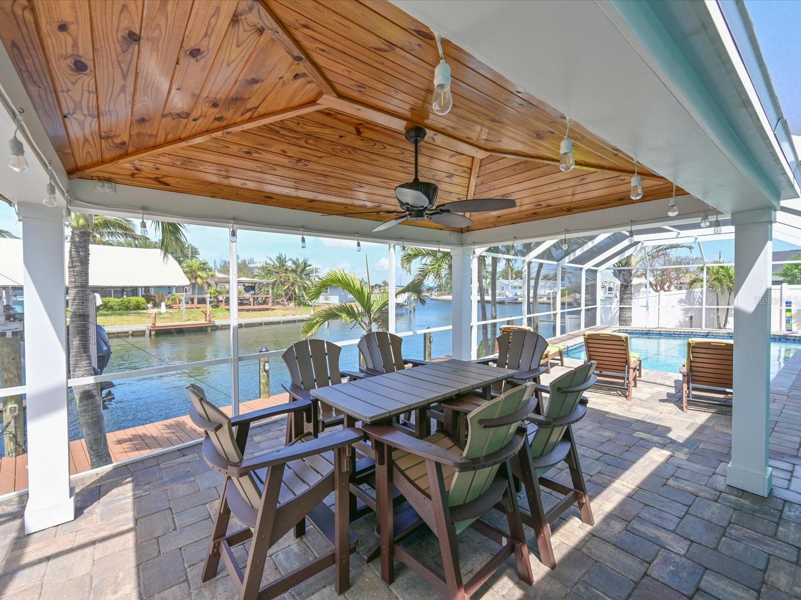 Listing photo id 27 for 10016 Spoonbill Road E