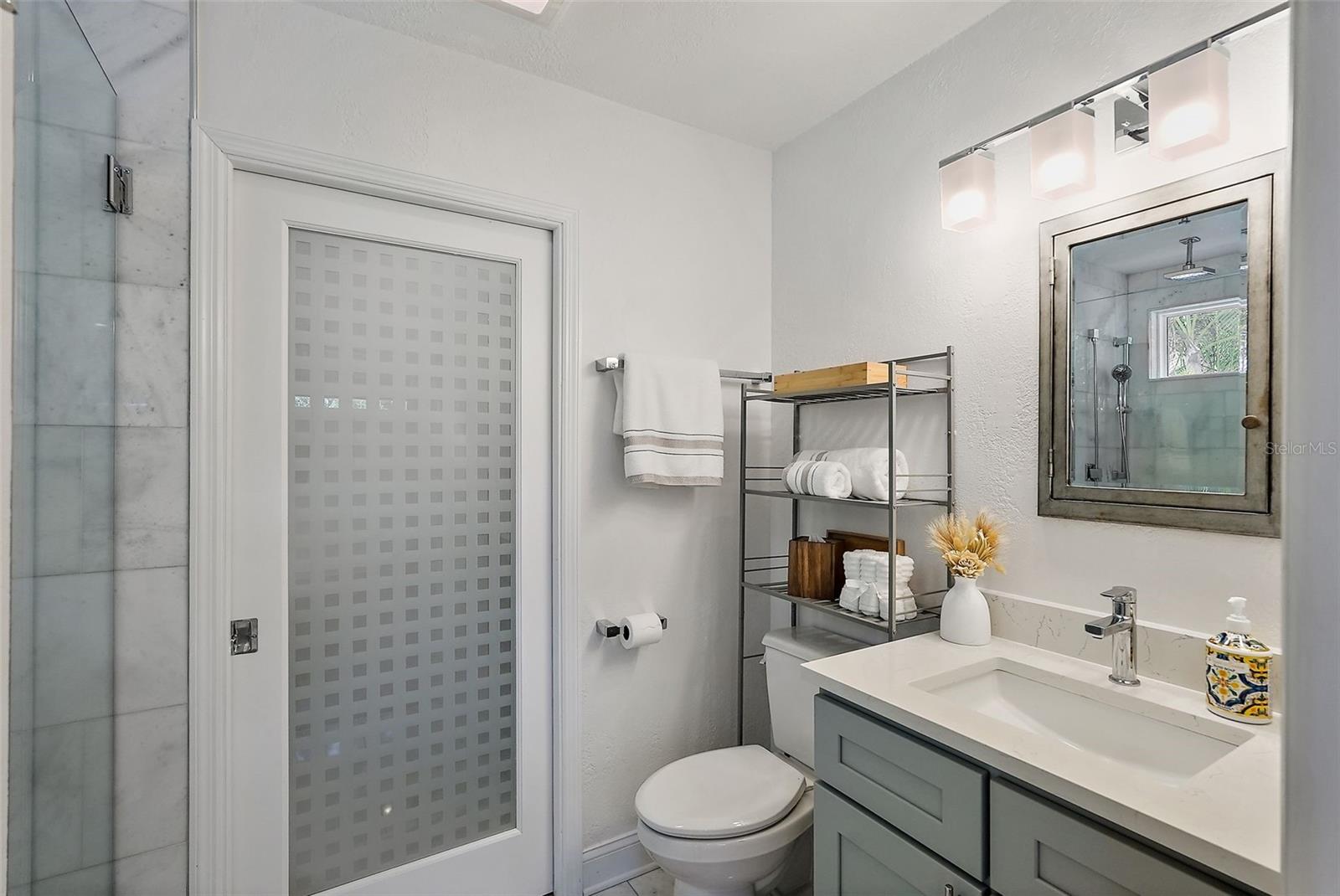 Image 21 of 39 For 322 35th Avenue Ne