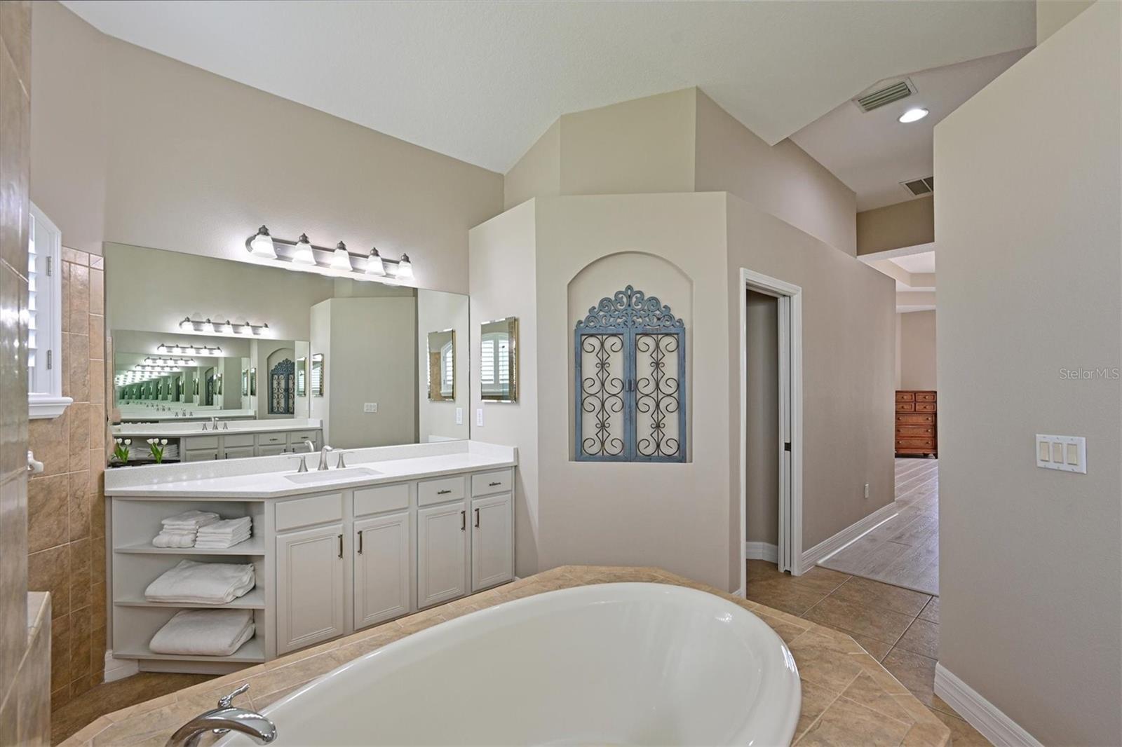 Image 17 of 41 For 15451 27th Court E