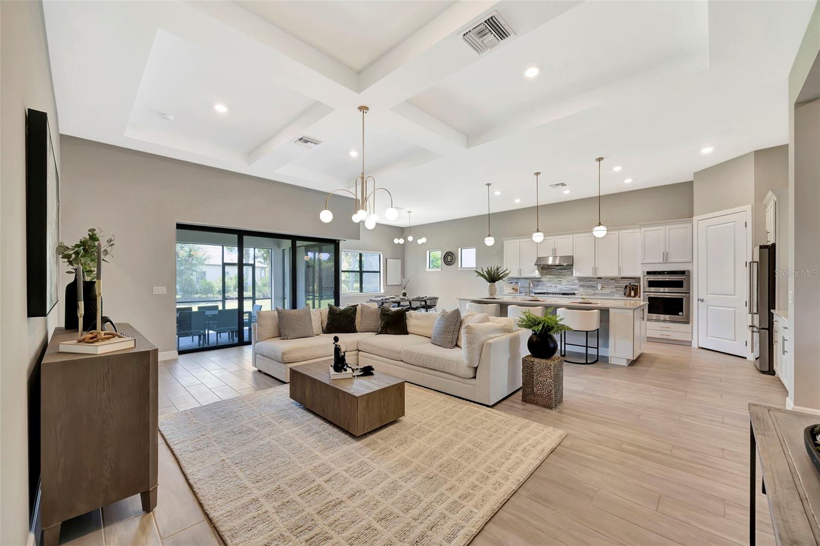 Image 11 of 53 For 8033 Grande Shores Drive