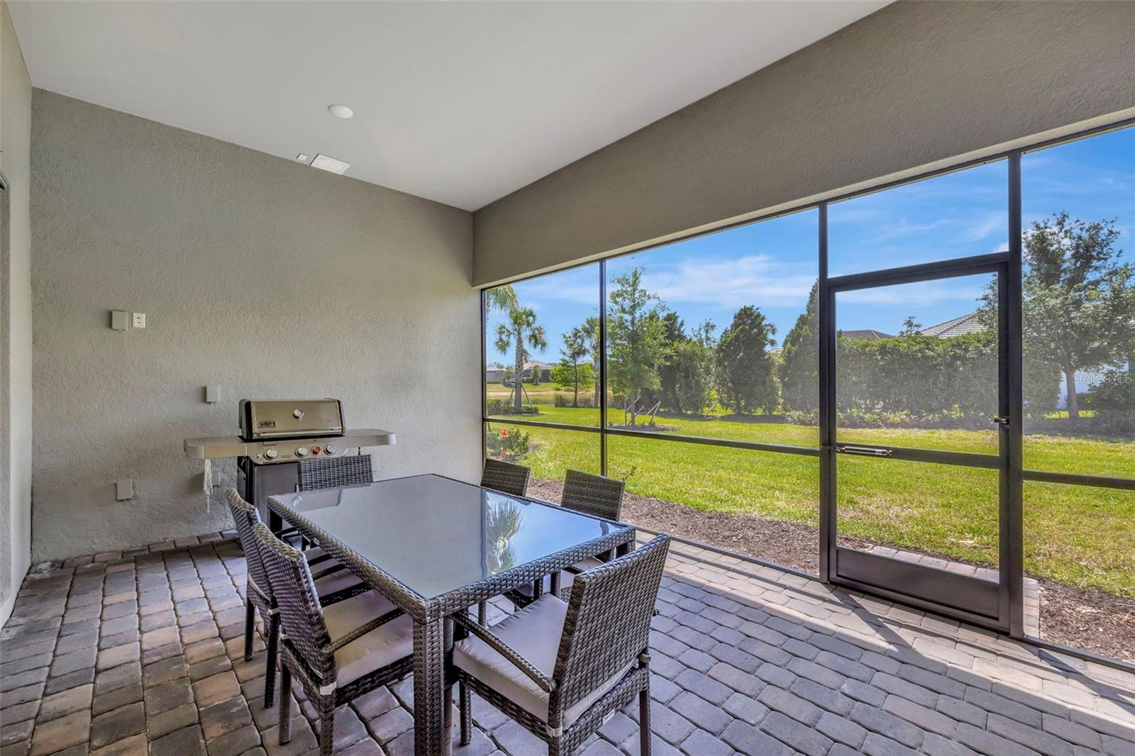 Image 37 of 53 For 8033 Grande Shores Drive